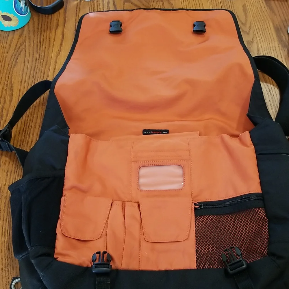 Lowepro Black Messenger Bag for Men